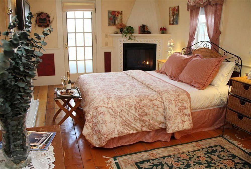 Youngtown Inn Lincolnville Ngoại thất bức ảnh